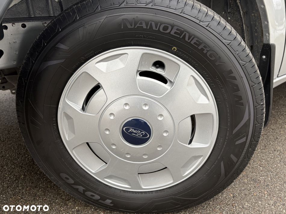 Ford Transit - 28