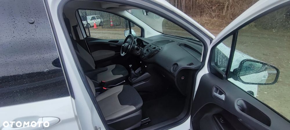 Ford Tourneo Courier 1.0 EcoBoost S&S Ambiente - 10