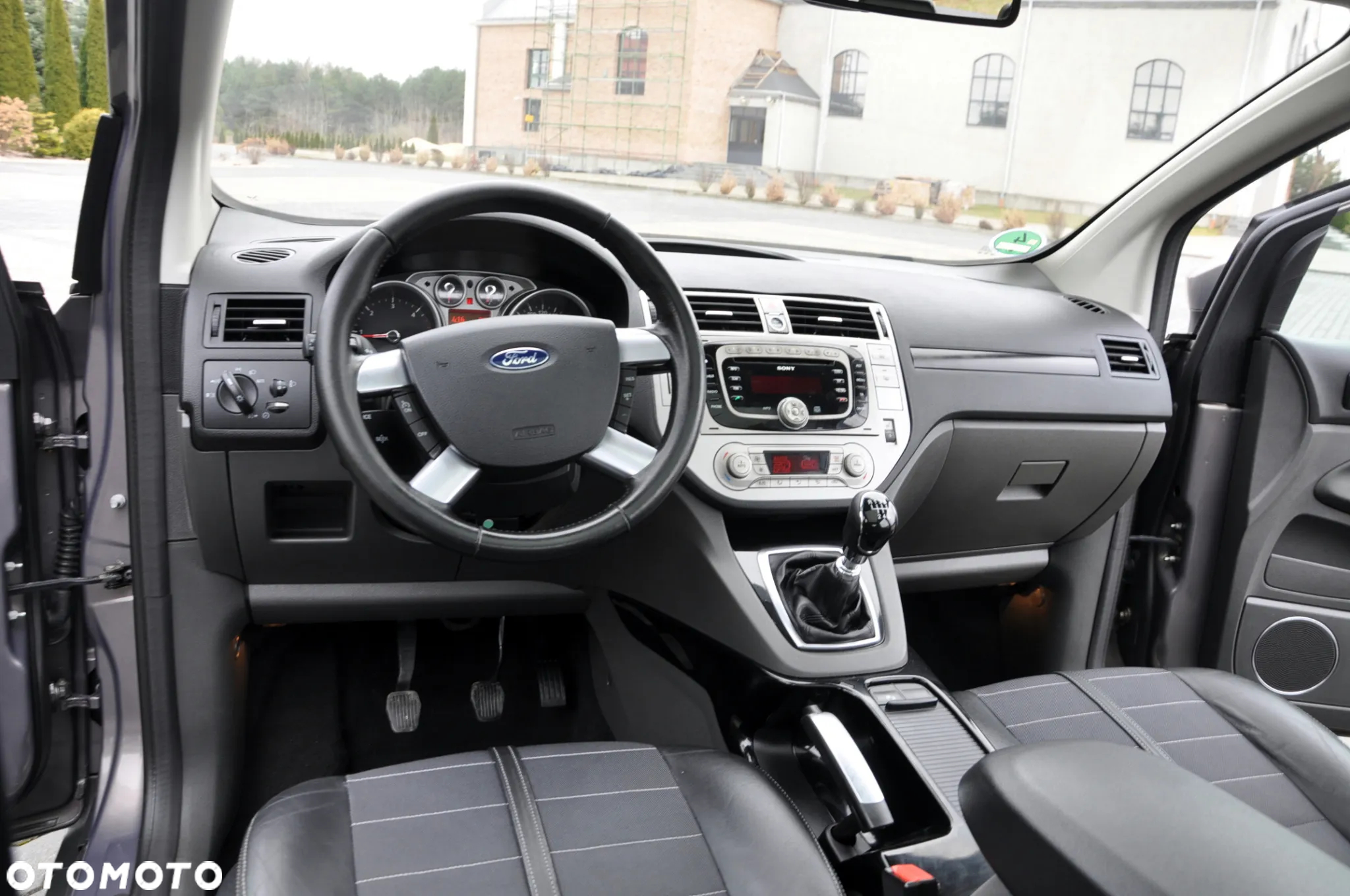 Ford Kuga 2.0 TDCi 4x4 Titanium - 31