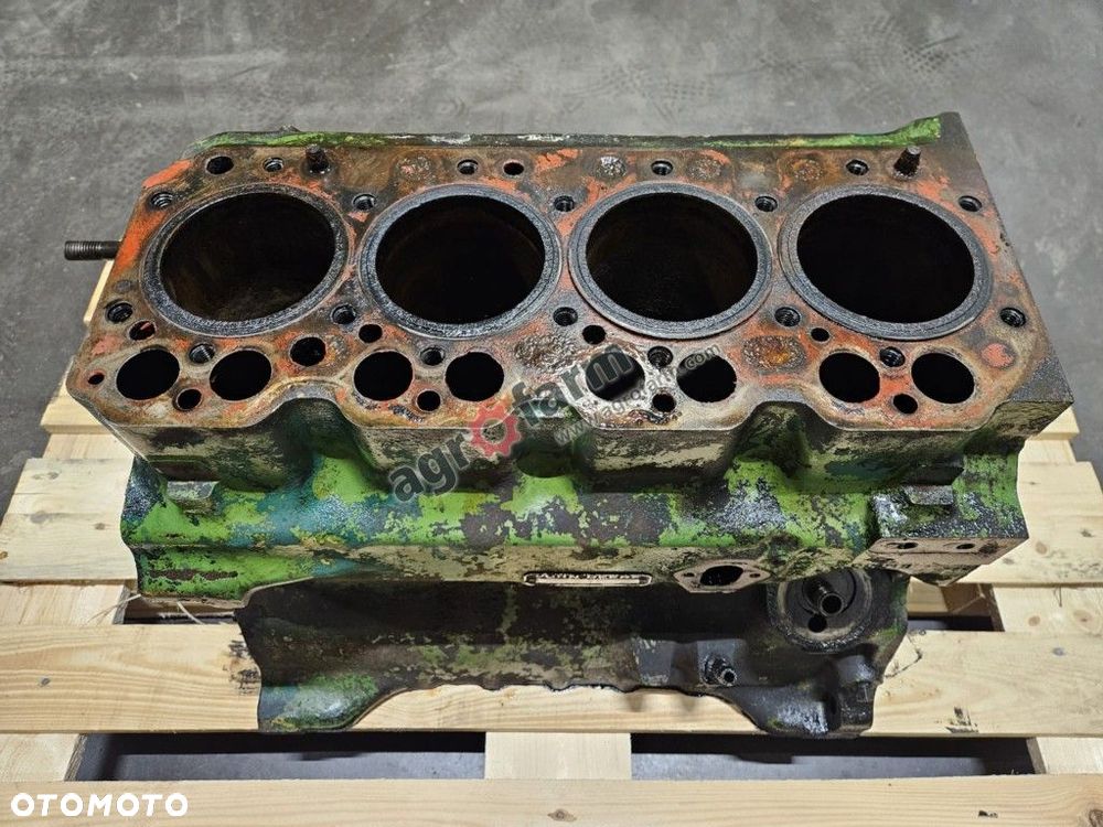 Blok silnika John Deere 2140, 2040, 2040S, 2250. - 2