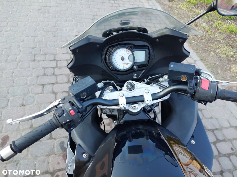 Suzuki GSX - 9