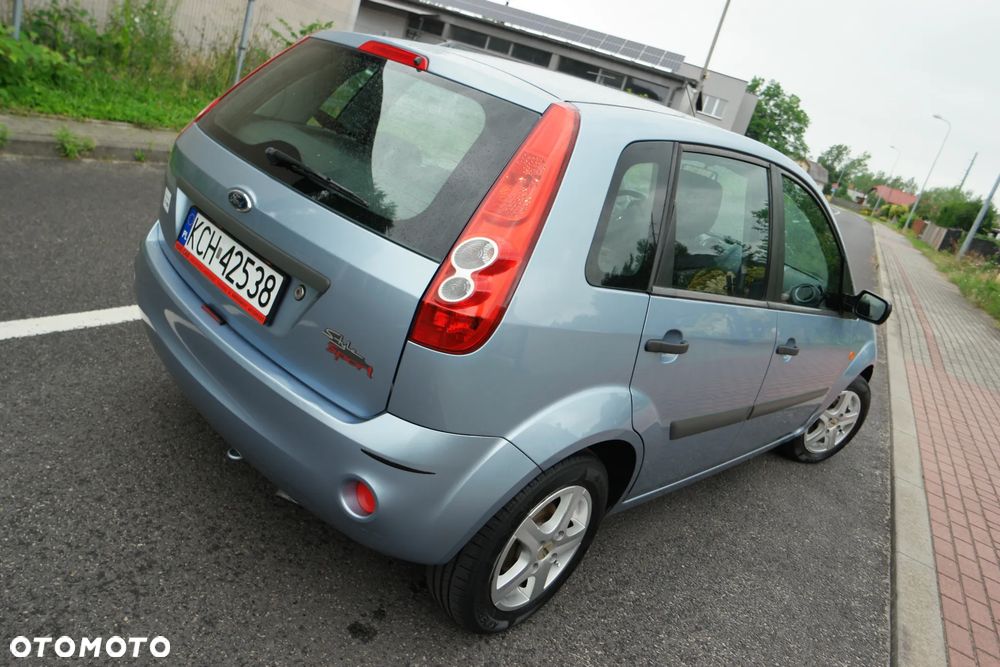 Ford Fiesta - 2