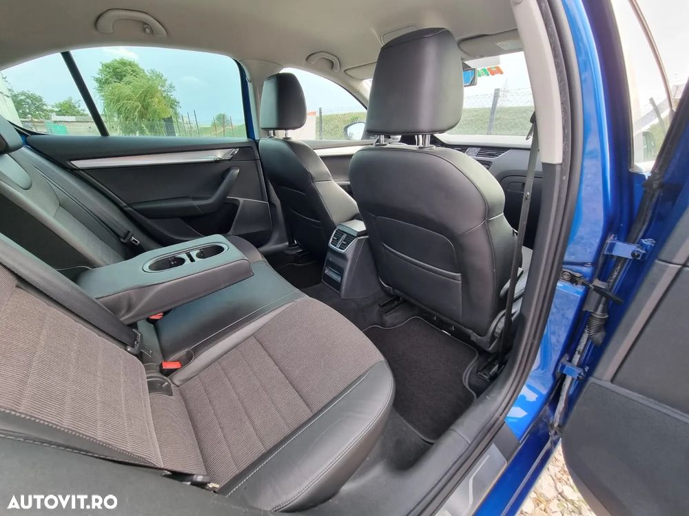Skoda Octavia 2.0 TDI Sport Edition - 25