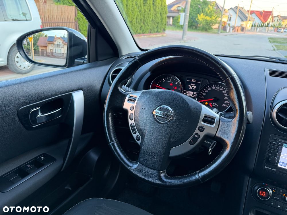 Nissan Qashqai 1.5 dCi TEKNA - 22