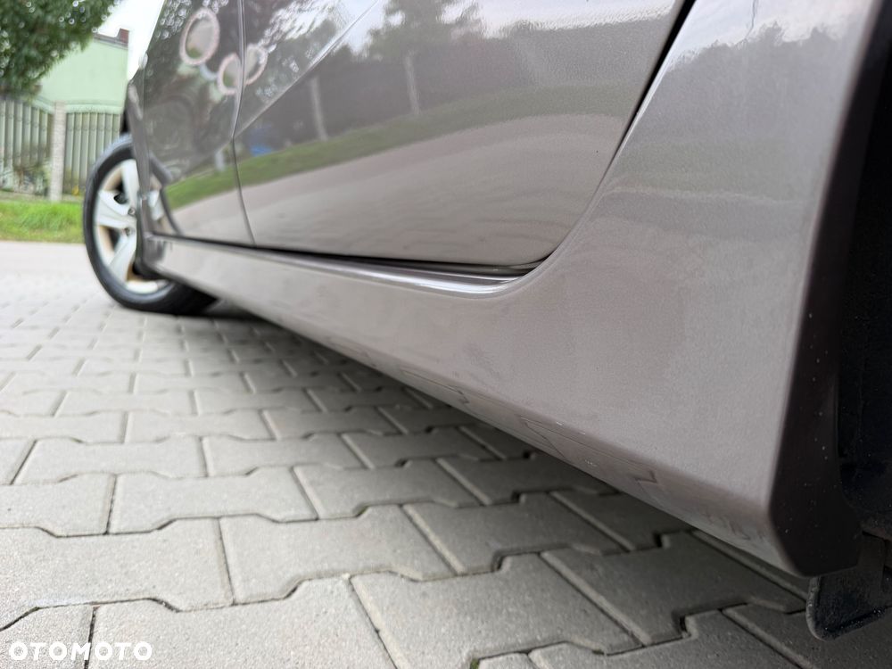 Hyundai i30 1.4 FIFA WM Edition - 19