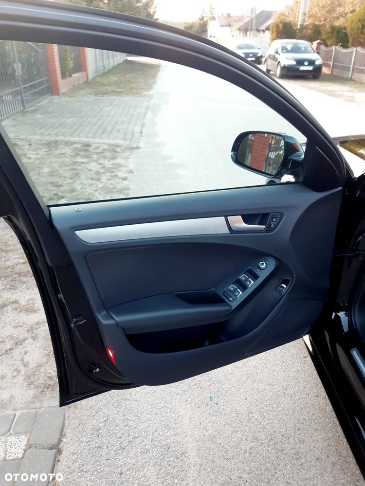 Audi A4 Limousine - 18