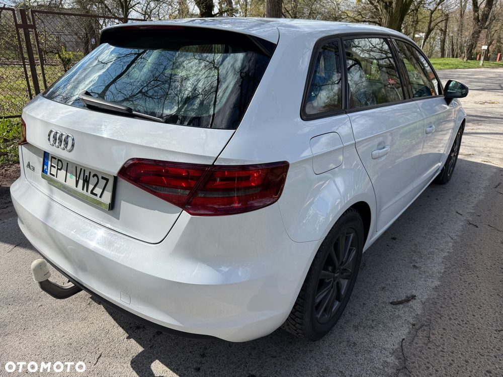 Audi A3 Sportback - 6