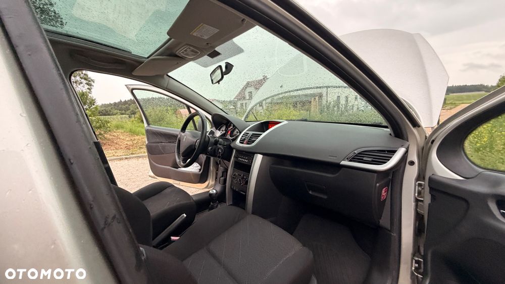Peugeot 207 1.4 Trendy - 14