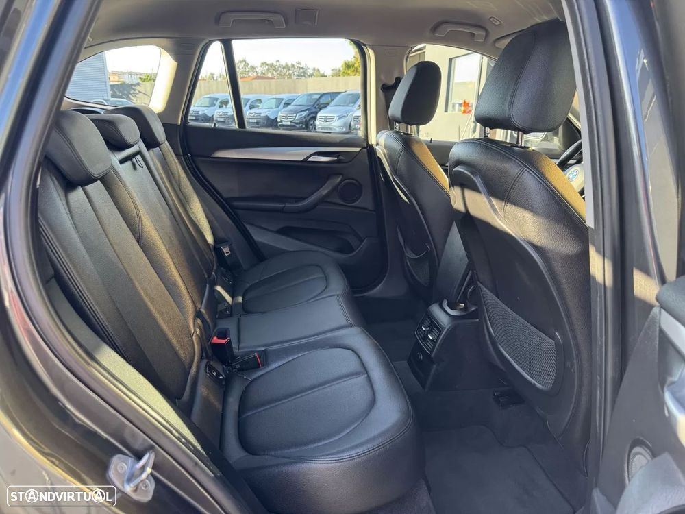 BMW X1 18 d sDrive Line Sport - 49