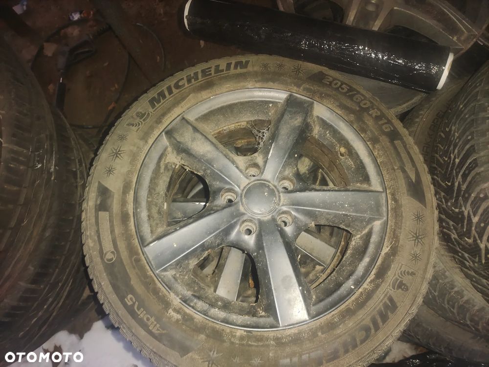 Alufelgi nissan Qashqai juke Trafic 3 Vivaro B 5x114,3 16 opony zimowe 205 60 16 - 1