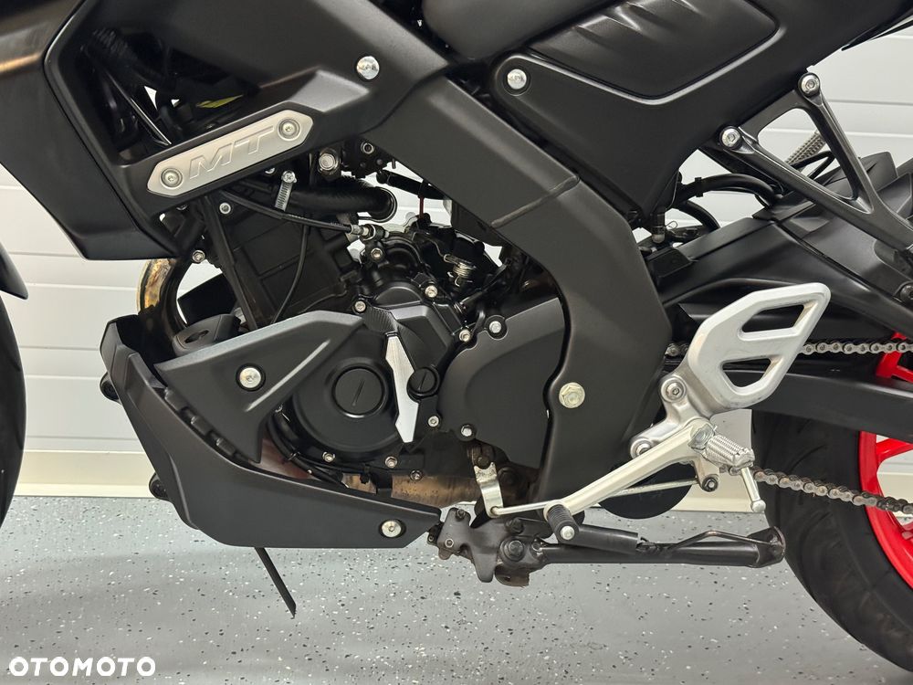 Yamaha MT - 21