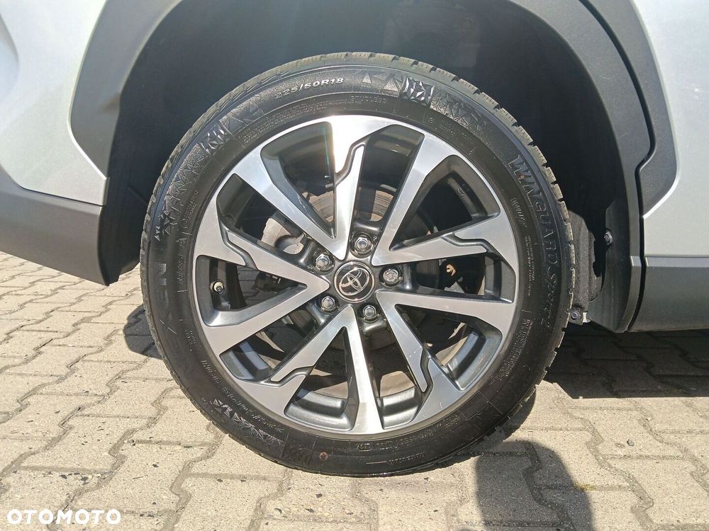 Toyota Corolla Cross - 17