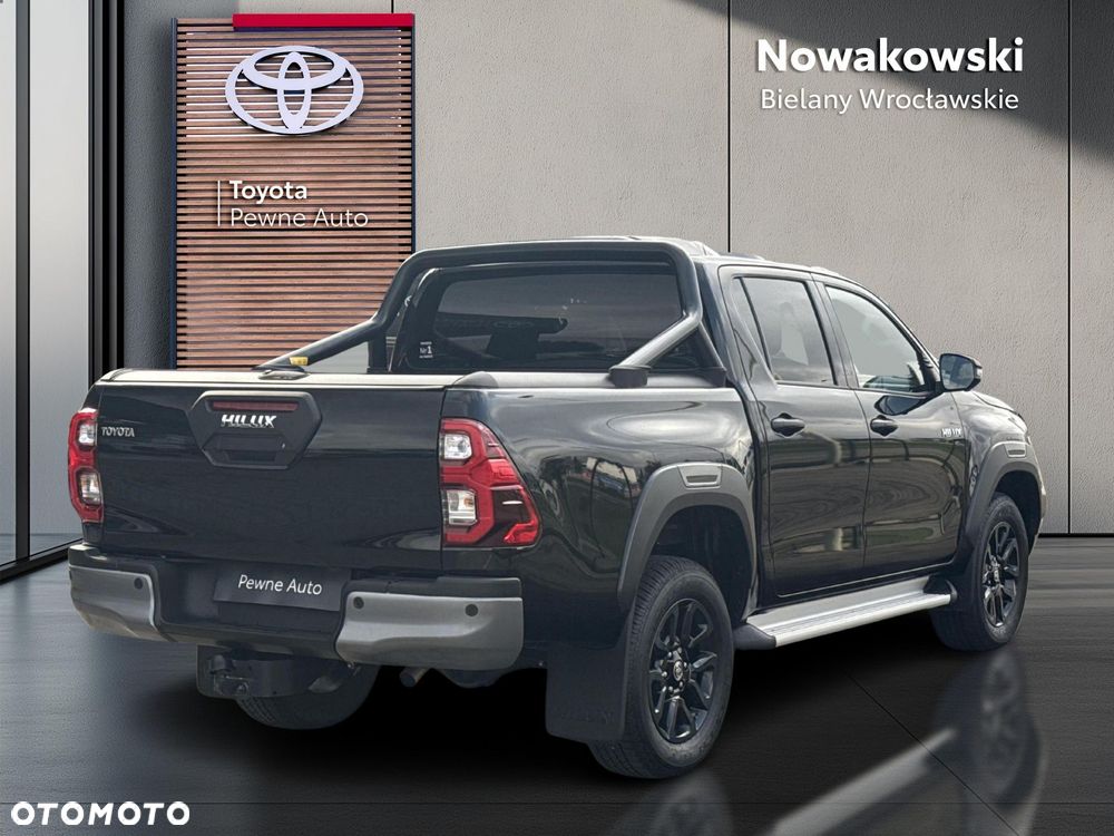 Toyota Hilux - 5
