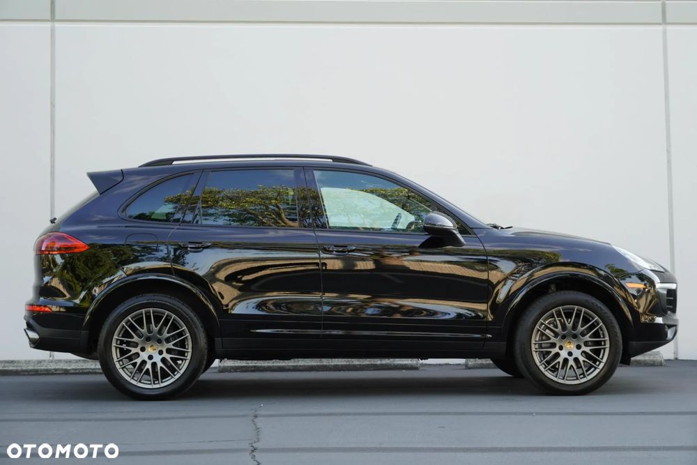 Porsche Cayenne Standard - 3