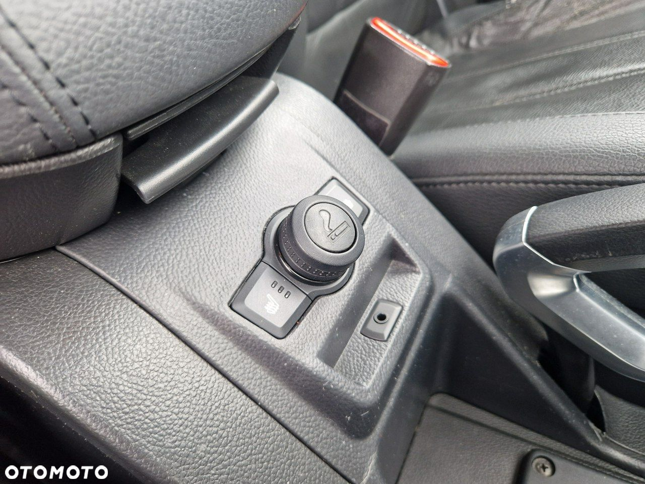 Opel Antara - 12