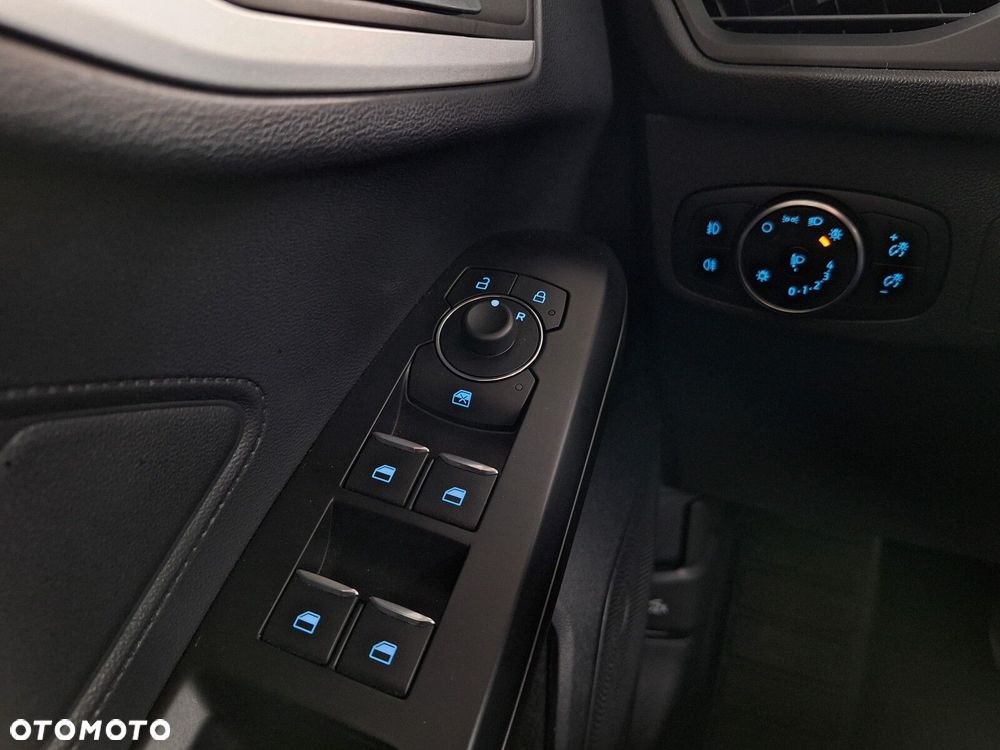 Ford Focus SW 1.5 EcoBlue SCR Connected - 36