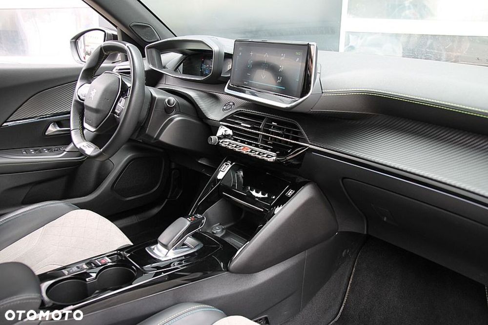 Peugeot 2008 e-2008 GT Pack - 24
