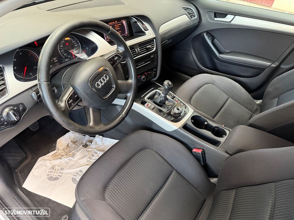 Audi A4 Avant 2.0 TDI DPF Ambiente - 9