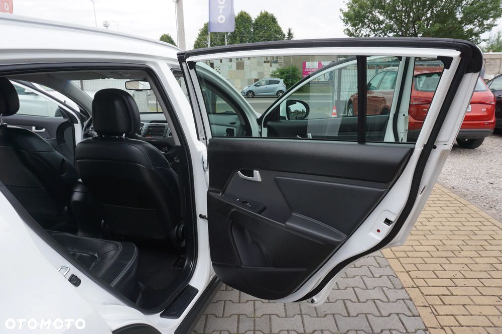 Kia Sportage 1.6 GDI Business Line L 2WD - 29