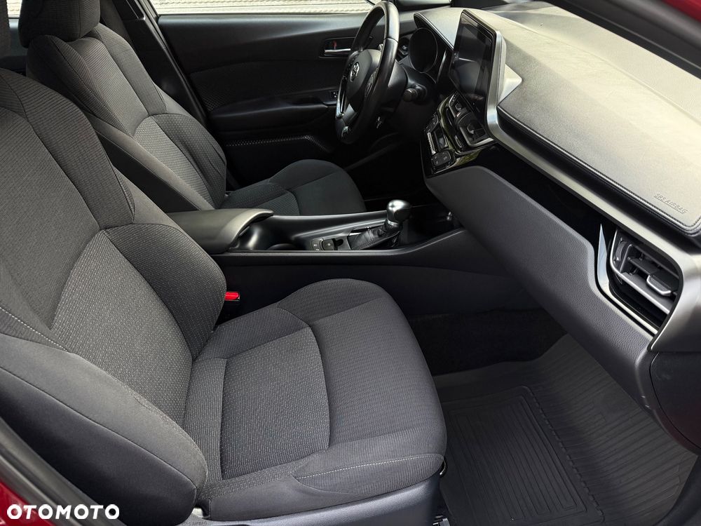 Toyota C-HR 1.2 T Premium CVT 4x4 - 29