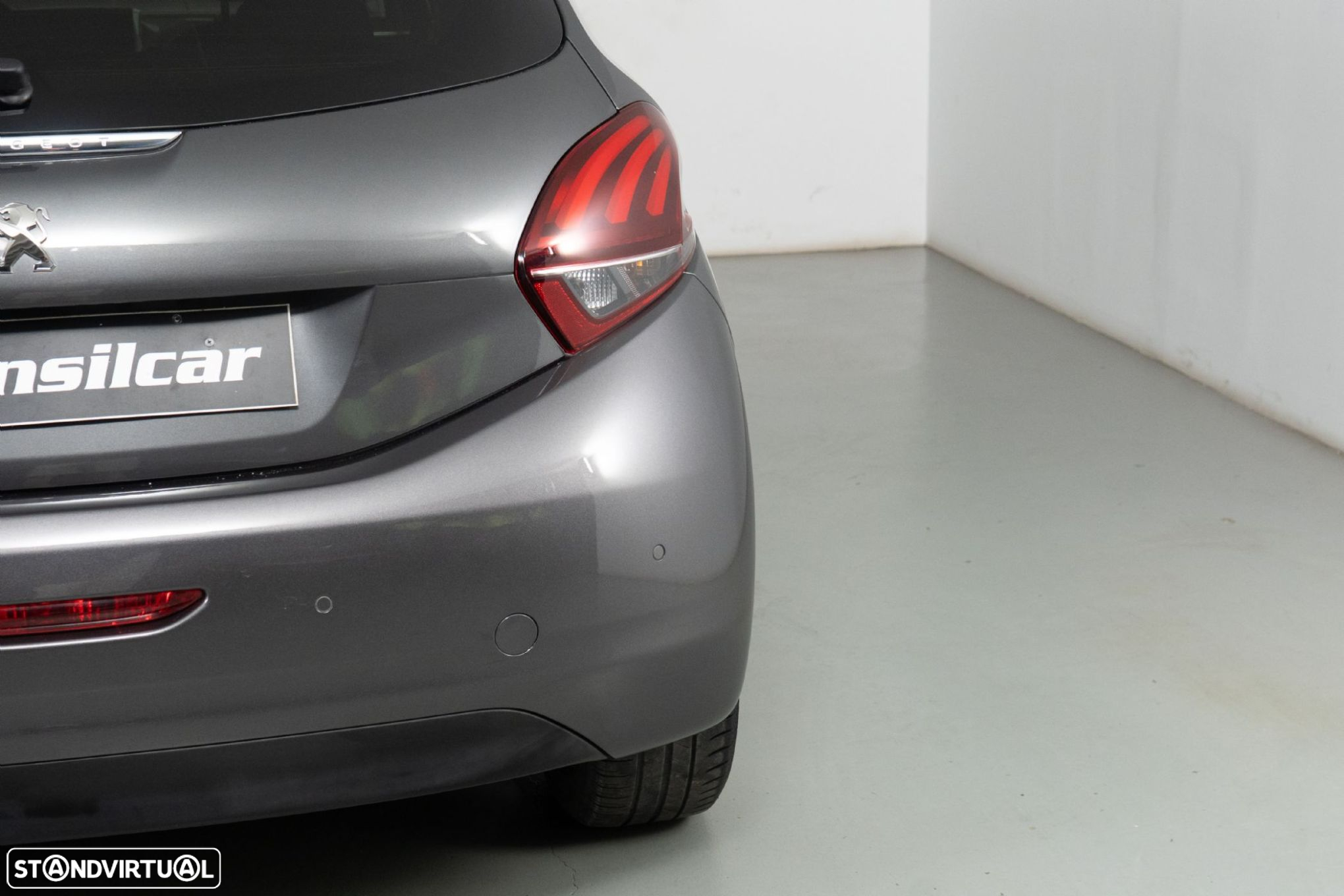 Peugeot 208 1.2 PureTech Allure - 13