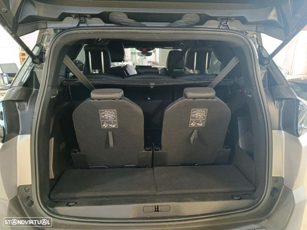 Peugeot 5008 1.5 BlueHDi GT EAT8 - 11