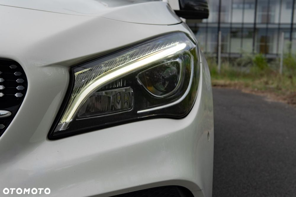 Mercedes-Benz CLA - 38