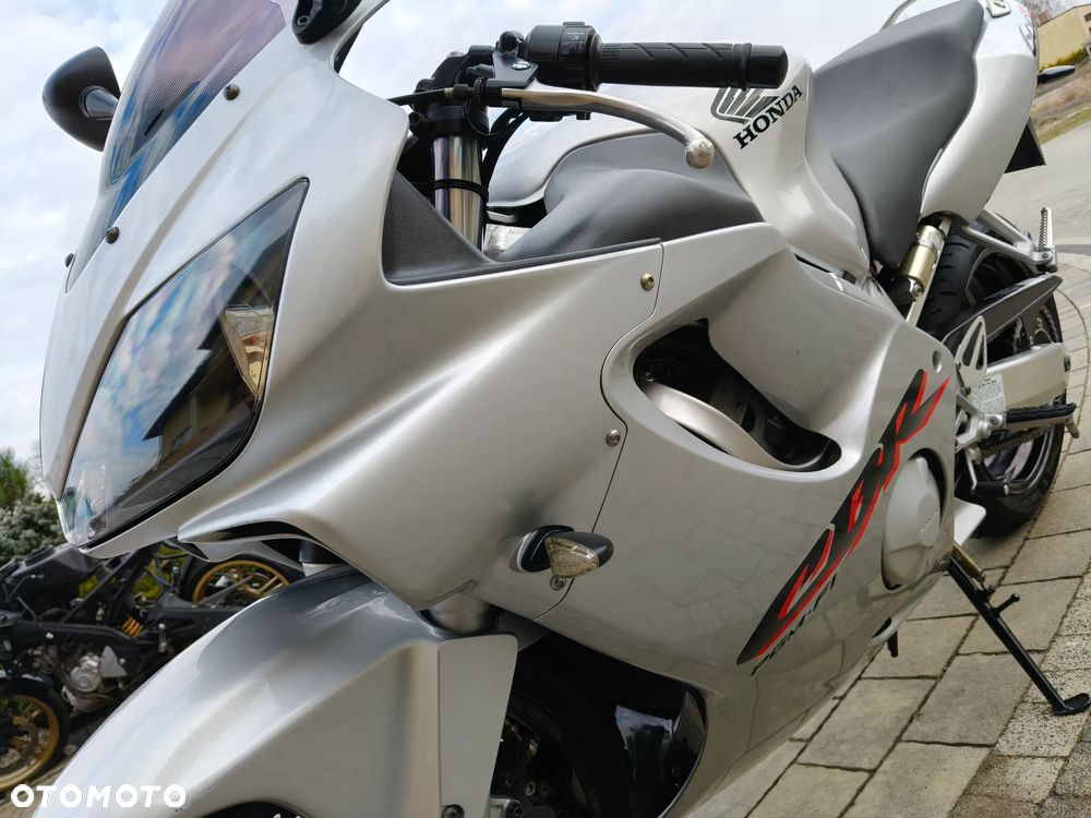 Honda CBR - 7