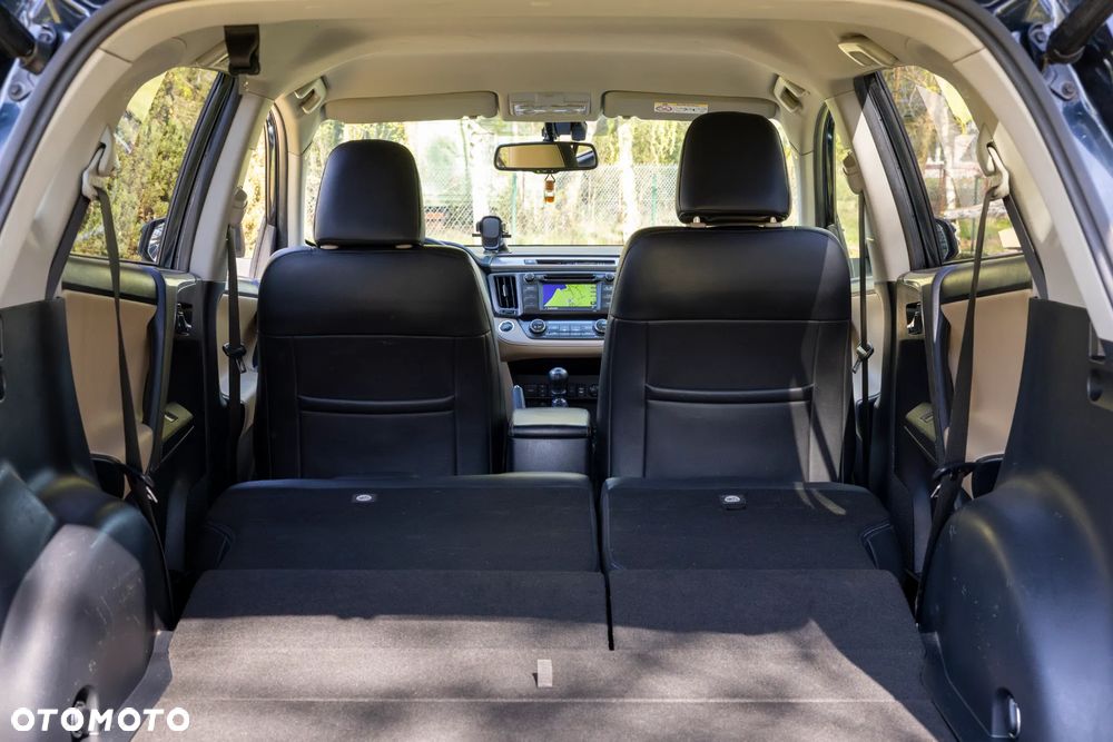 Toyota RAV4 - 30