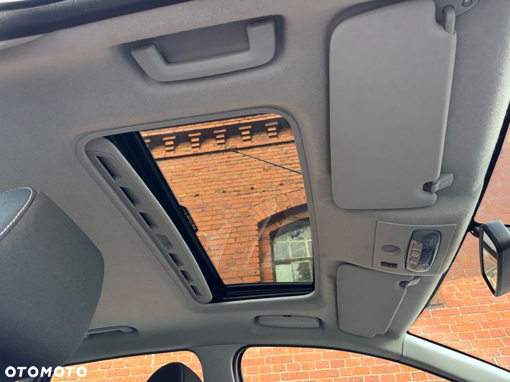Ford C-MAX 2.0 TDCi Titanium - 32