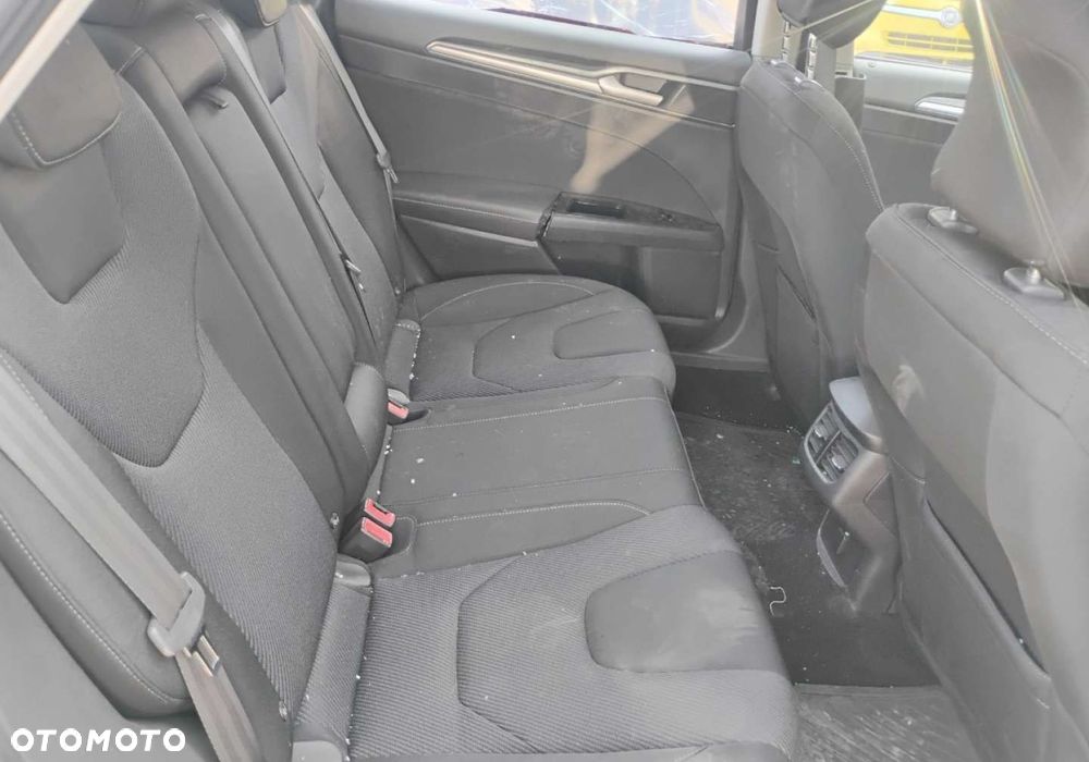 Ford Mondeo - 11