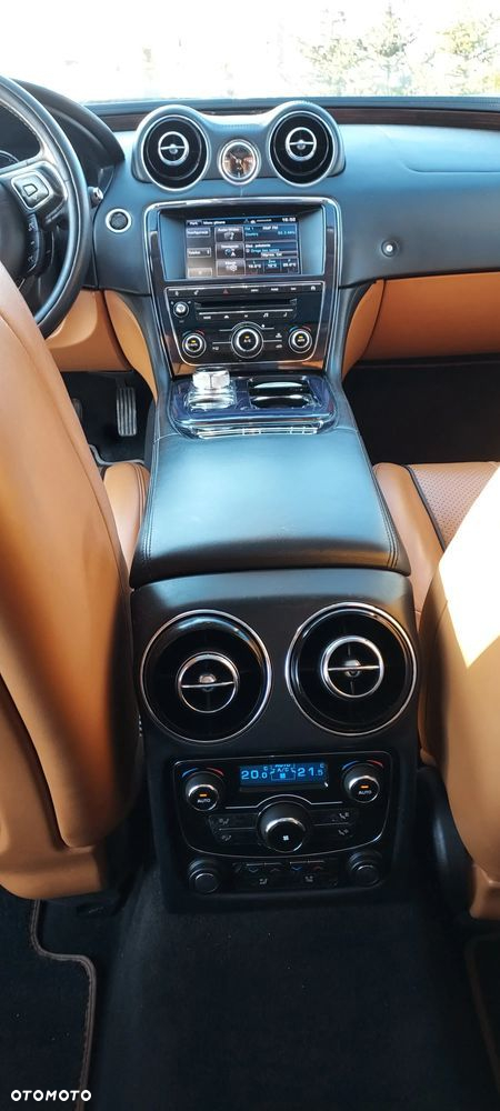 Jaguar XJ 3.0 V6 Kompressor Portfolio - 10