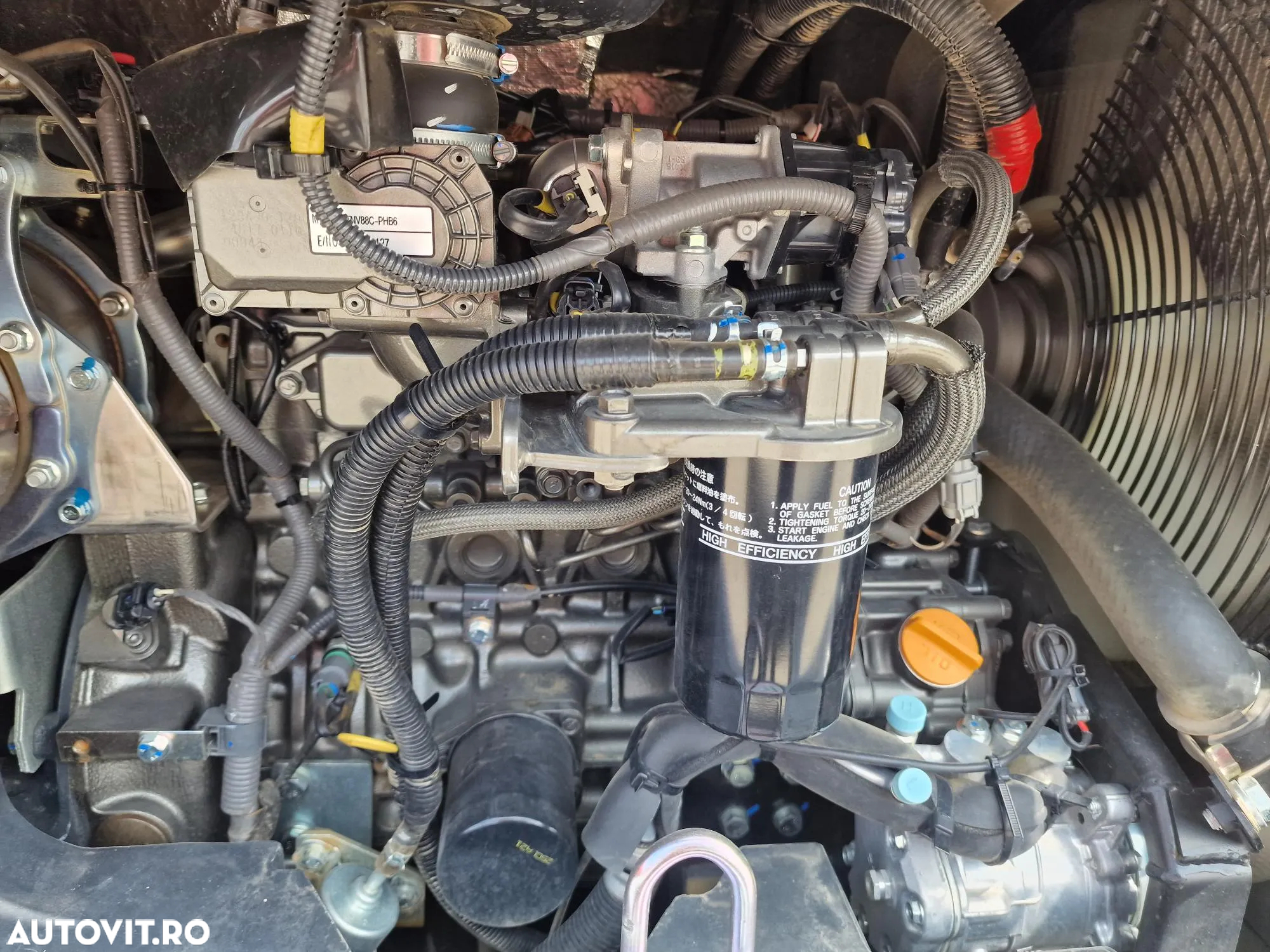 Hitachi ZX55, 5,5 tone, Cupa excavare+cupa taluz, inst picon, AC, Senile 90% ok, Computer de bord in limba romana, CA NOU, posibilitate leasing 4 ani-PROMOTIE 57900 EUR+Tva - 15