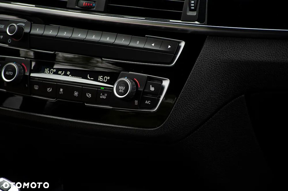 BMW Seria 1 116d EfficientDynamics Edition Sport Line - 21