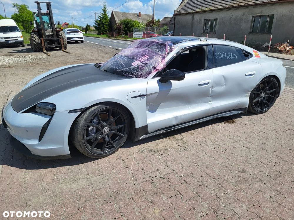 Porsche Taycan Sport Performancebatterie Plus - 9