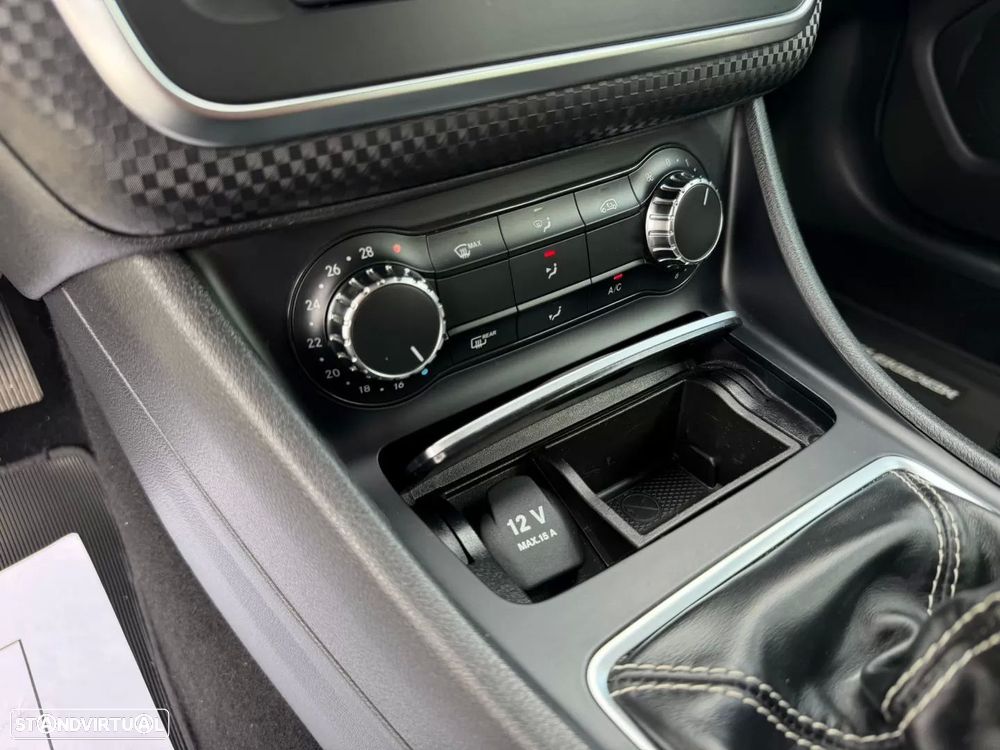 Mercedes-Benz A 180 CDI (BlueEFFICIENCY) Urban - 25