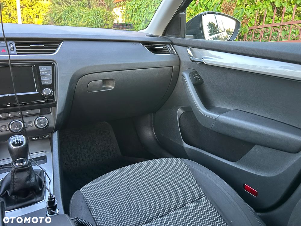 Skoda Octavia 1.4 TSI Ambition - 14