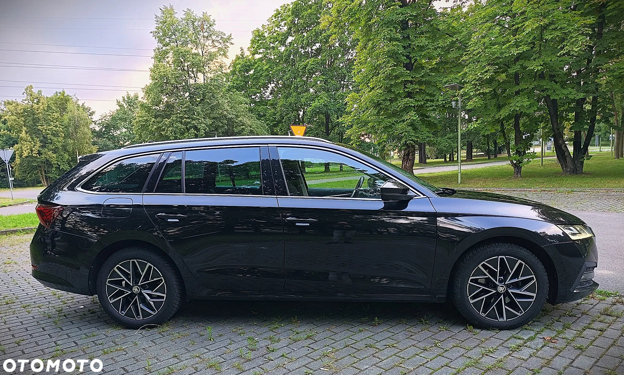 Skoda Octavia 2.0 TDI Style DSG - 9