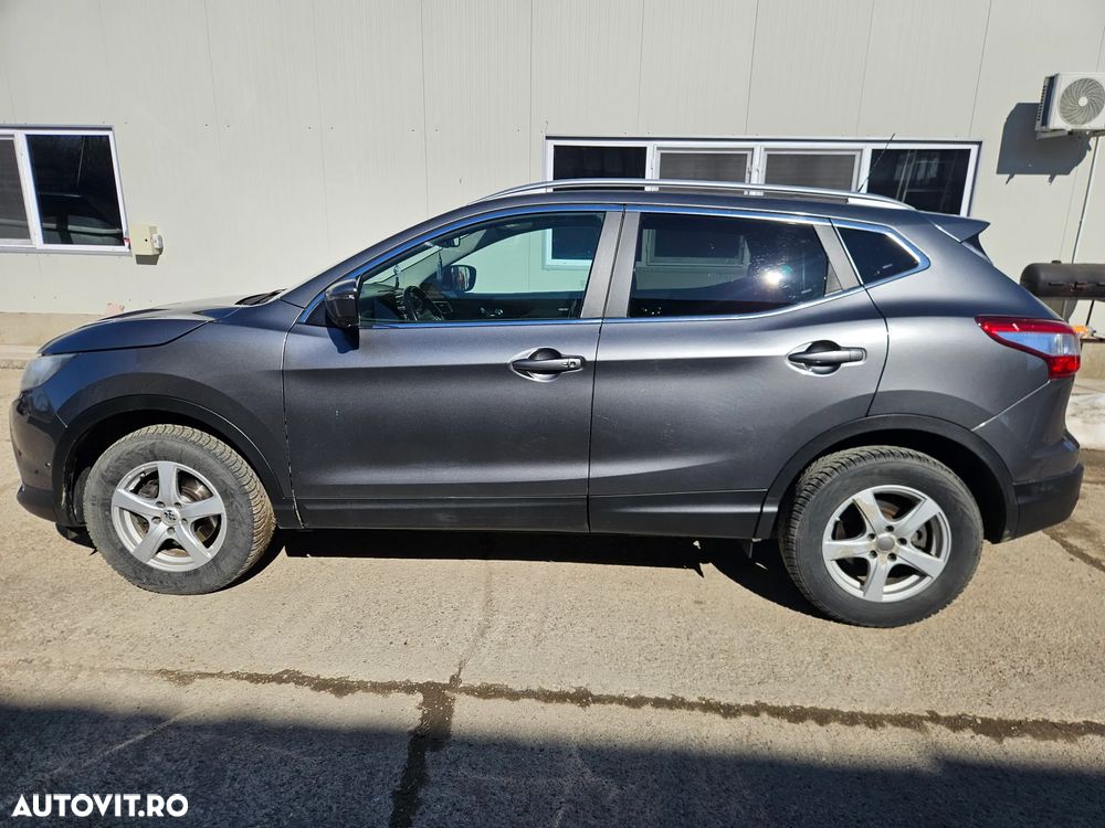 Nissan Qashqai 1.6 DCI Xtronic TEKNA+ - 4
