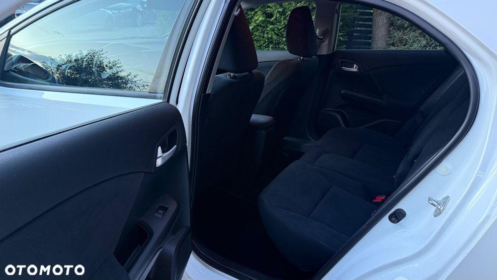 Honda Civic 1.8 i-VTEC Comfort - 27