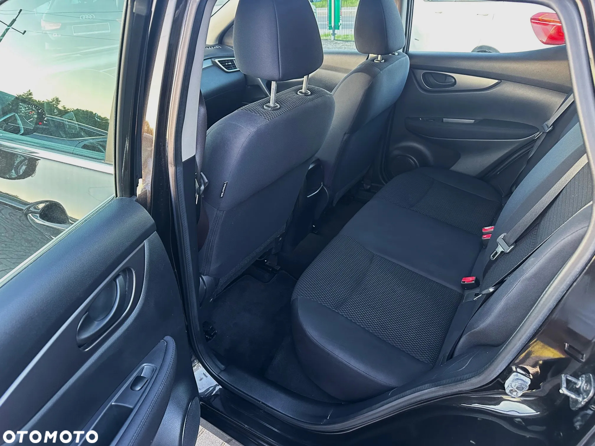 Nissan Qashqai 1.2 DIG-T Acenta EU6 - 8