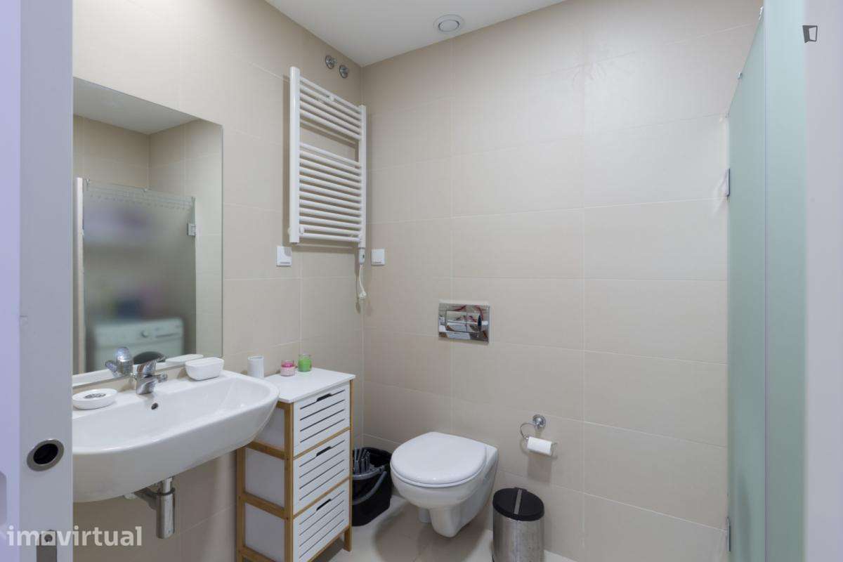 Apartamento com 1 quartos - localizado em Cedofeita Porto - Grande imagem: 5/15