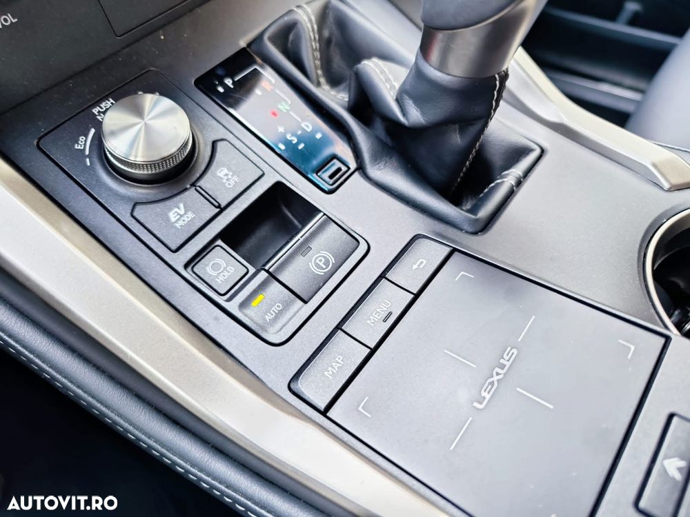 Lexus Seria NX 300h E-FOUR Executive-Line - 23
