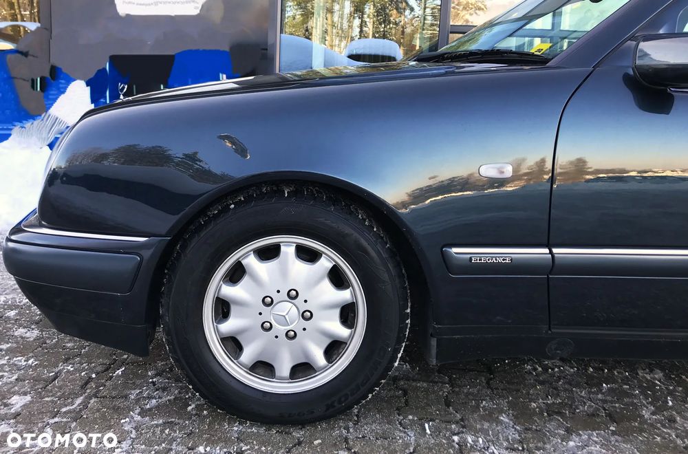 Mercedes-Benz Klasa E - 17