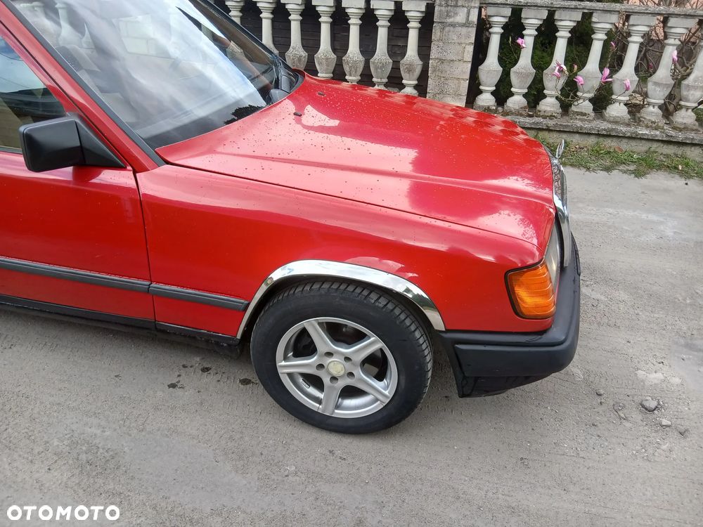 Mercedes-Benz W124 (1984-1993) - 13