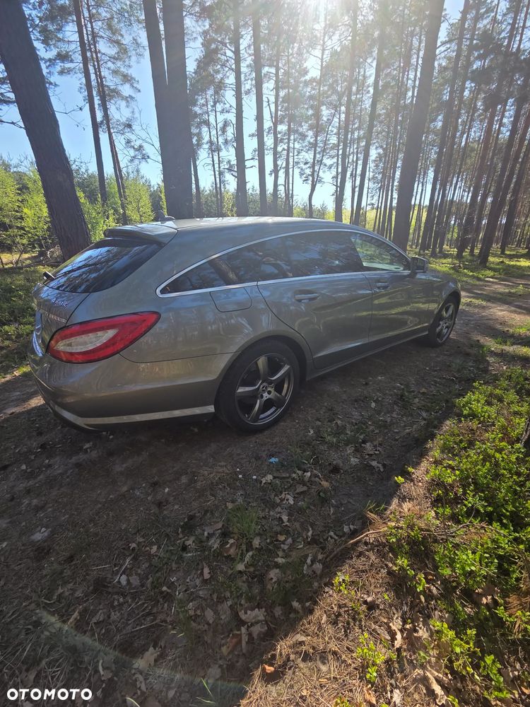 Mercedes-Benz CLS 350 CDI 4-Matic BlueEff - 3
