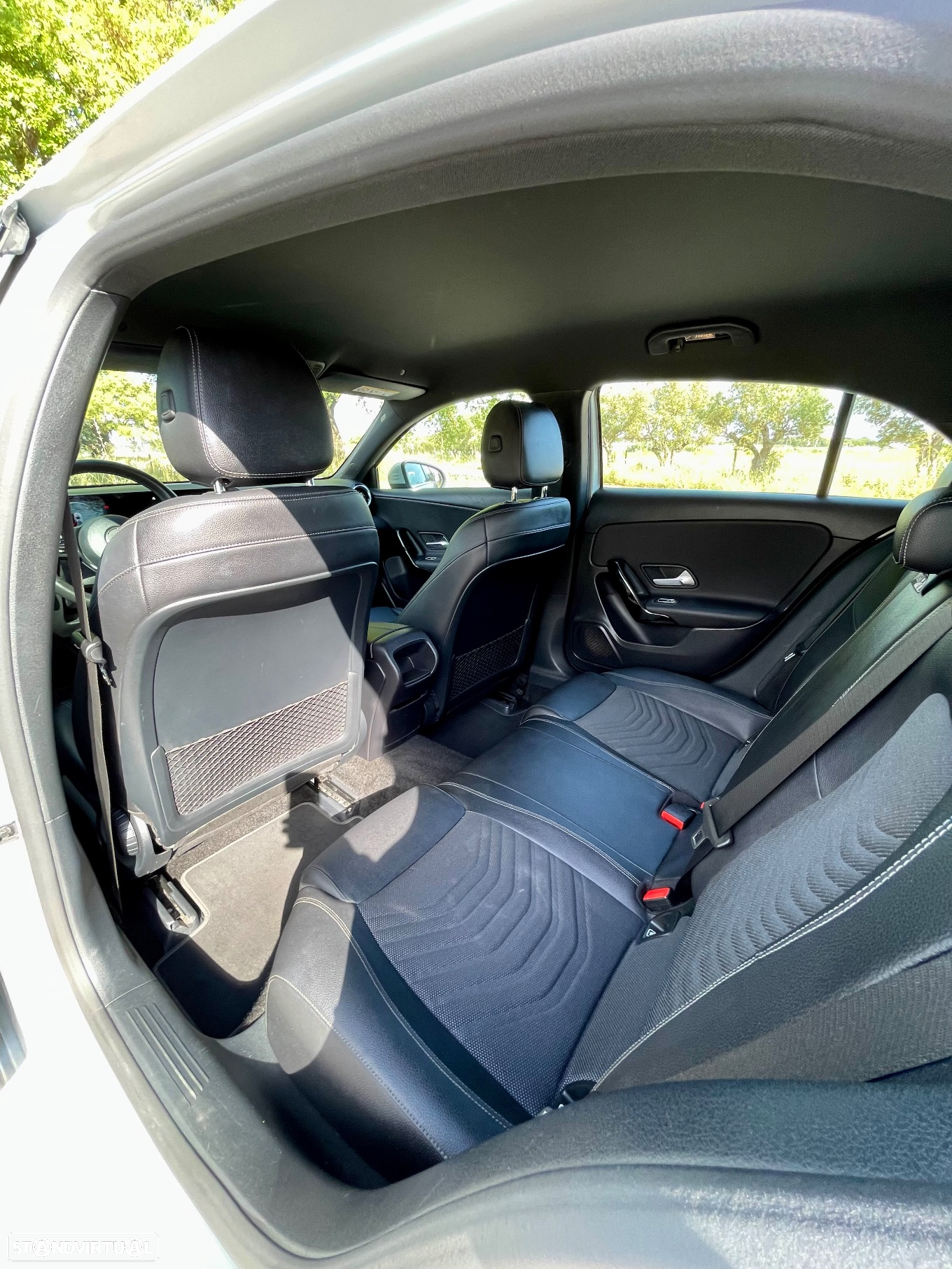 Mercedes-Benz A 180 d 7G-DCT Progressive - 24