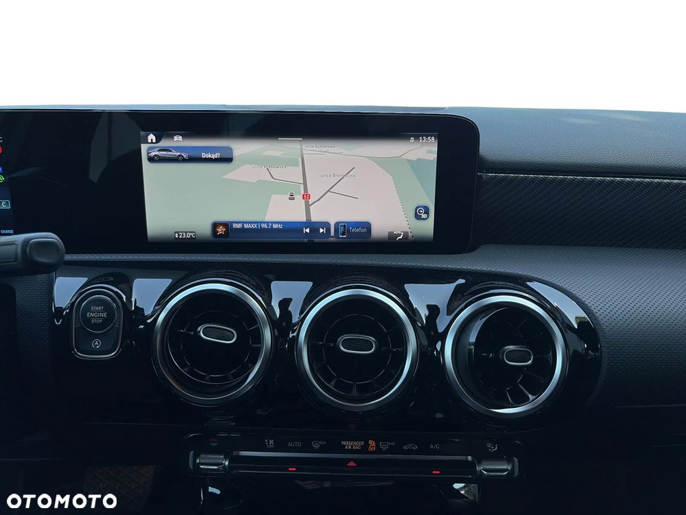 Mercedes-Benz Klasa A 250 4-Matic AMG Line 7G-DCT - 17