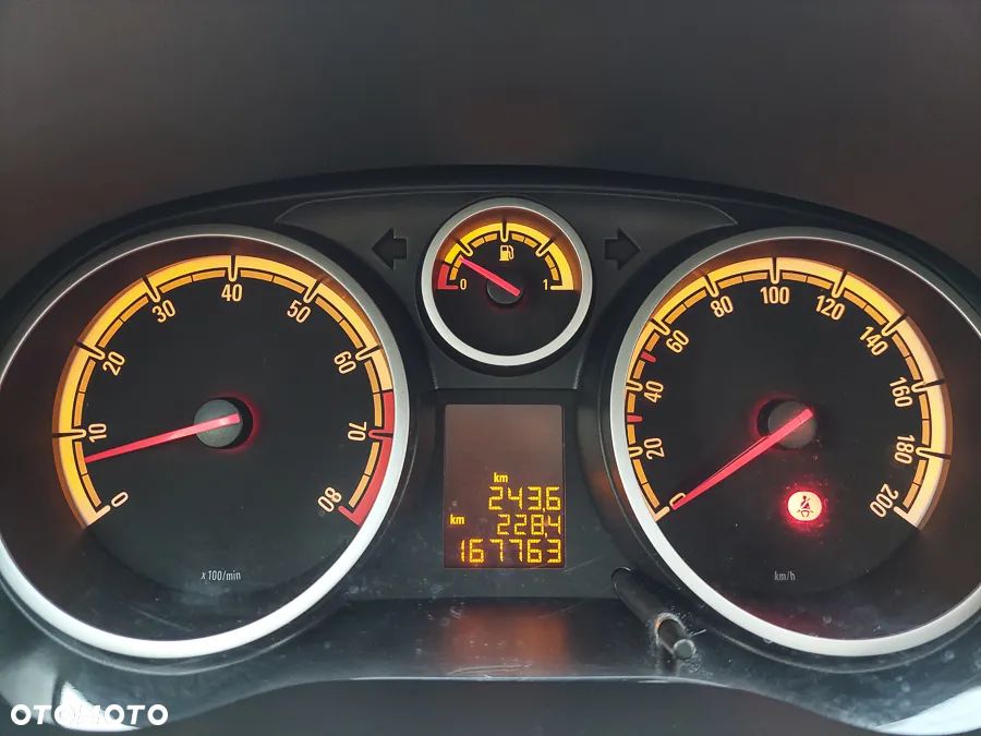 Opel Corsa 1.2 16V Edition / Active - 19