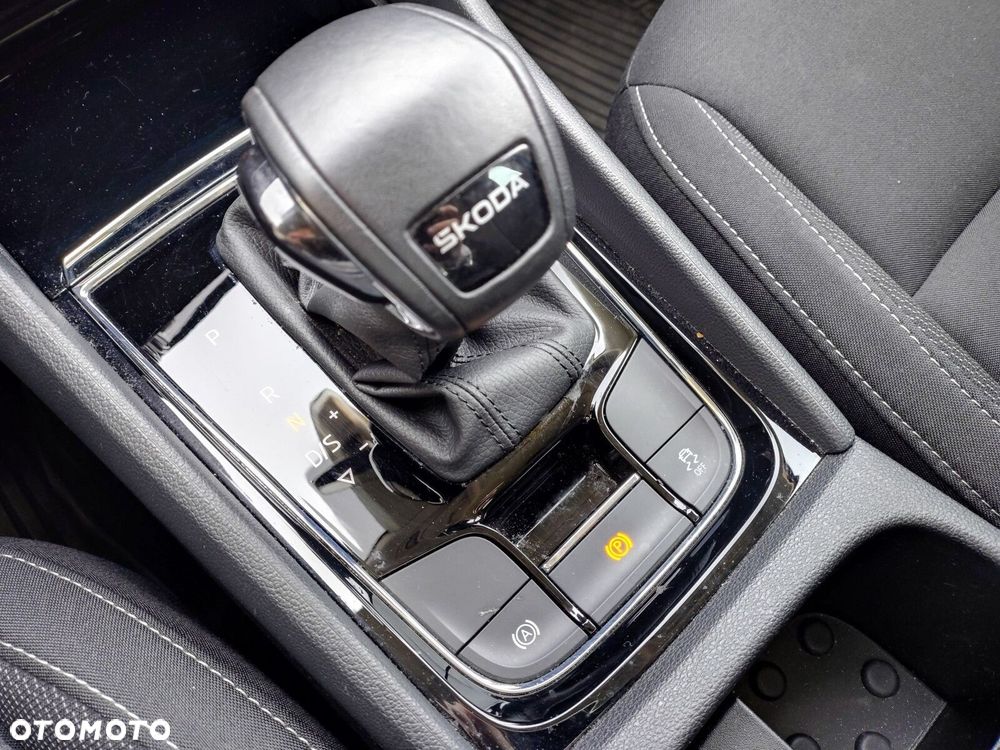 Skoda Karoq 1.5 TSI ACT Selection DSG - 29